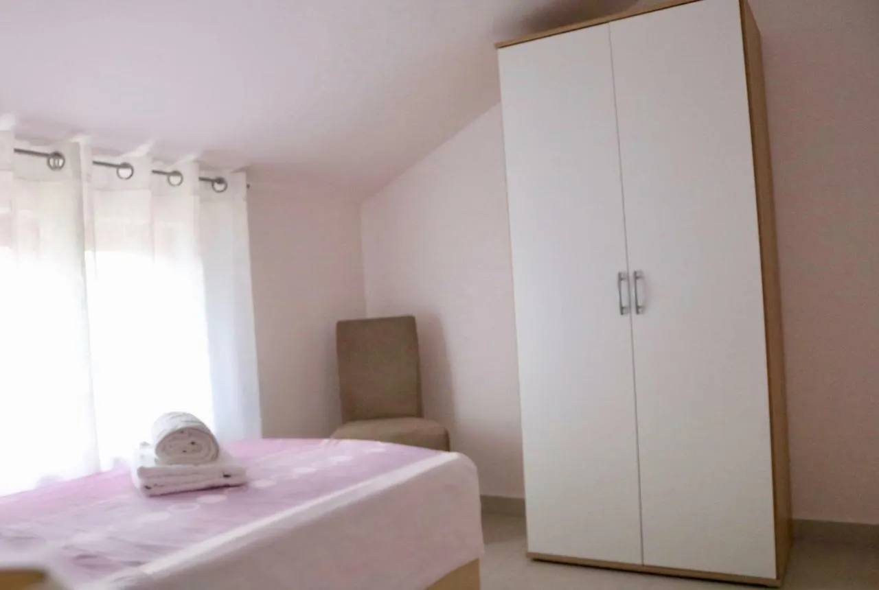 Stars Apartment Gornji Karin